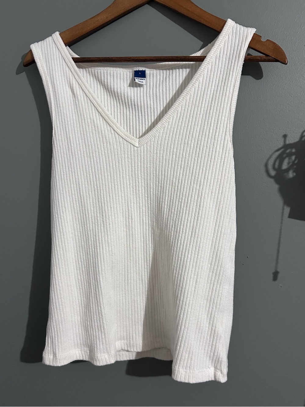 Old Navy White Ribbed V-Neck Tank Top